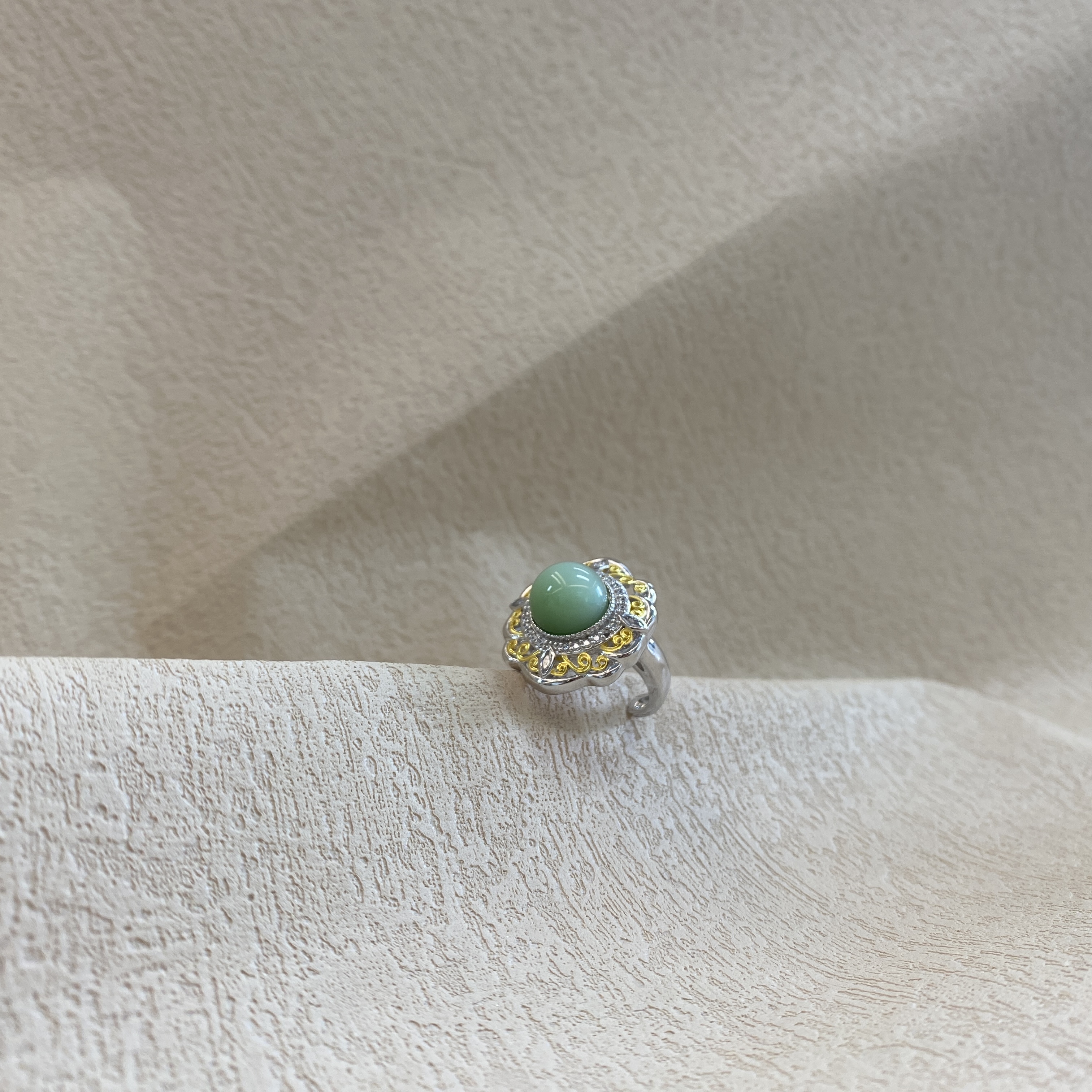 【V姐珠宝】YY32413 和田玉黑羊洞太阳花戒指 S925银镶嵌