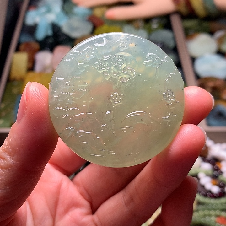 未镶嵌蛇纹石玉颈饰