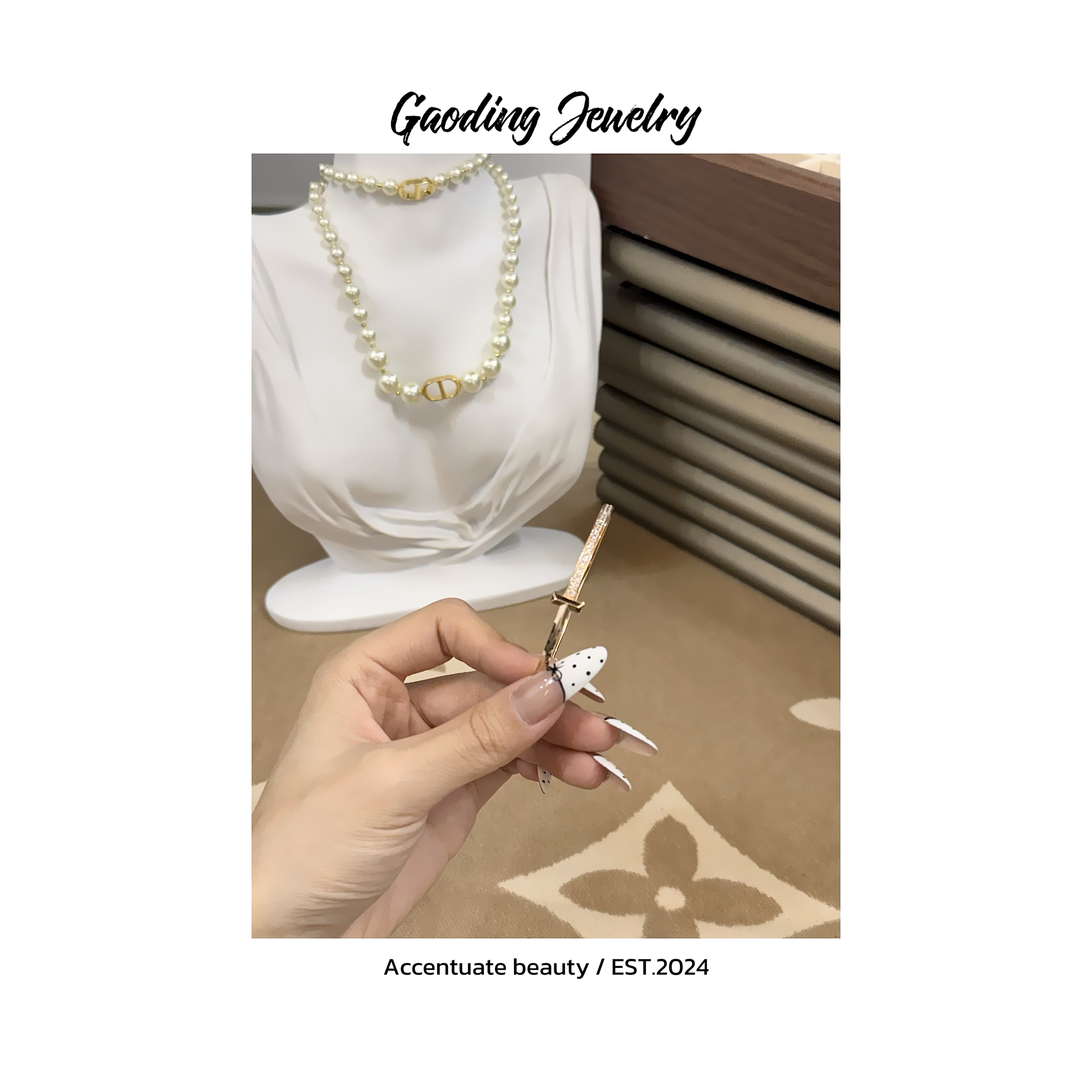 《缤纷》 围巾 T1 带钻SZ38 无钻SZ48 围巾气质时尚百搭简约欧美