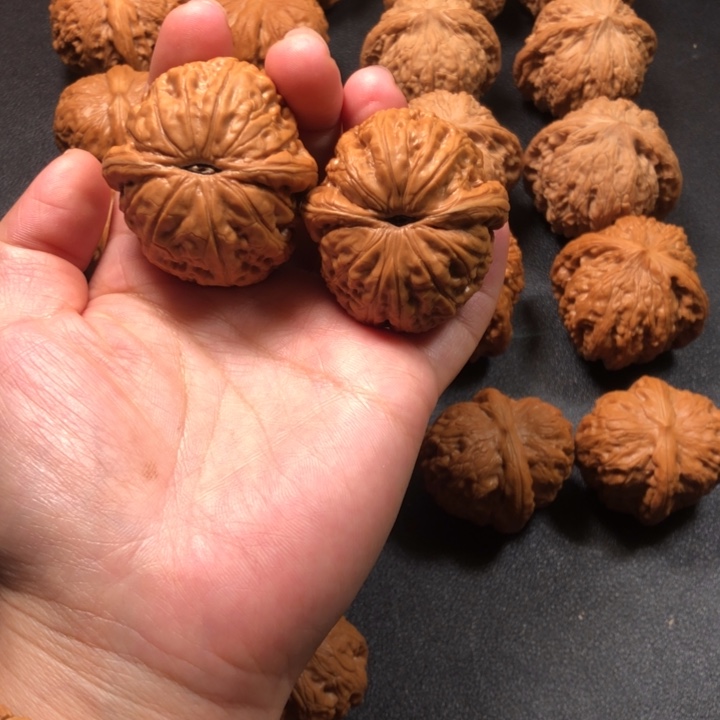 文玩核桃把件秋**白元宝43