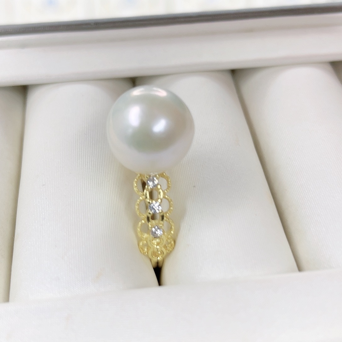 淡水珍珠吊坠(赠链)未镶嵌