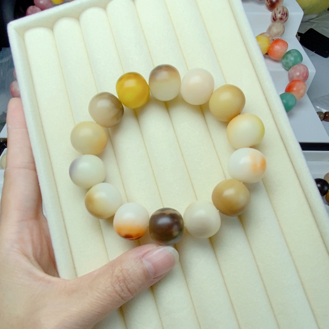 吊坠菩提根/象牙果手工干磨卡16.5微瑕