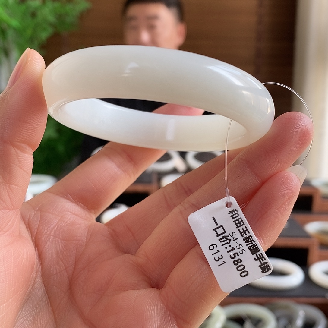 和田玉未镶嵌手镯6131