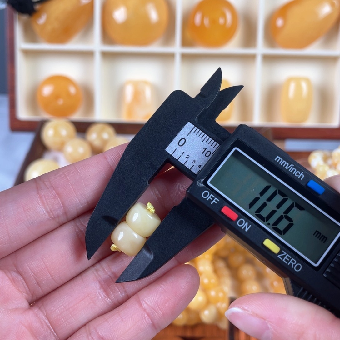 蜜蜡裸石未镶嵌直径10mm+老型（2个一组）