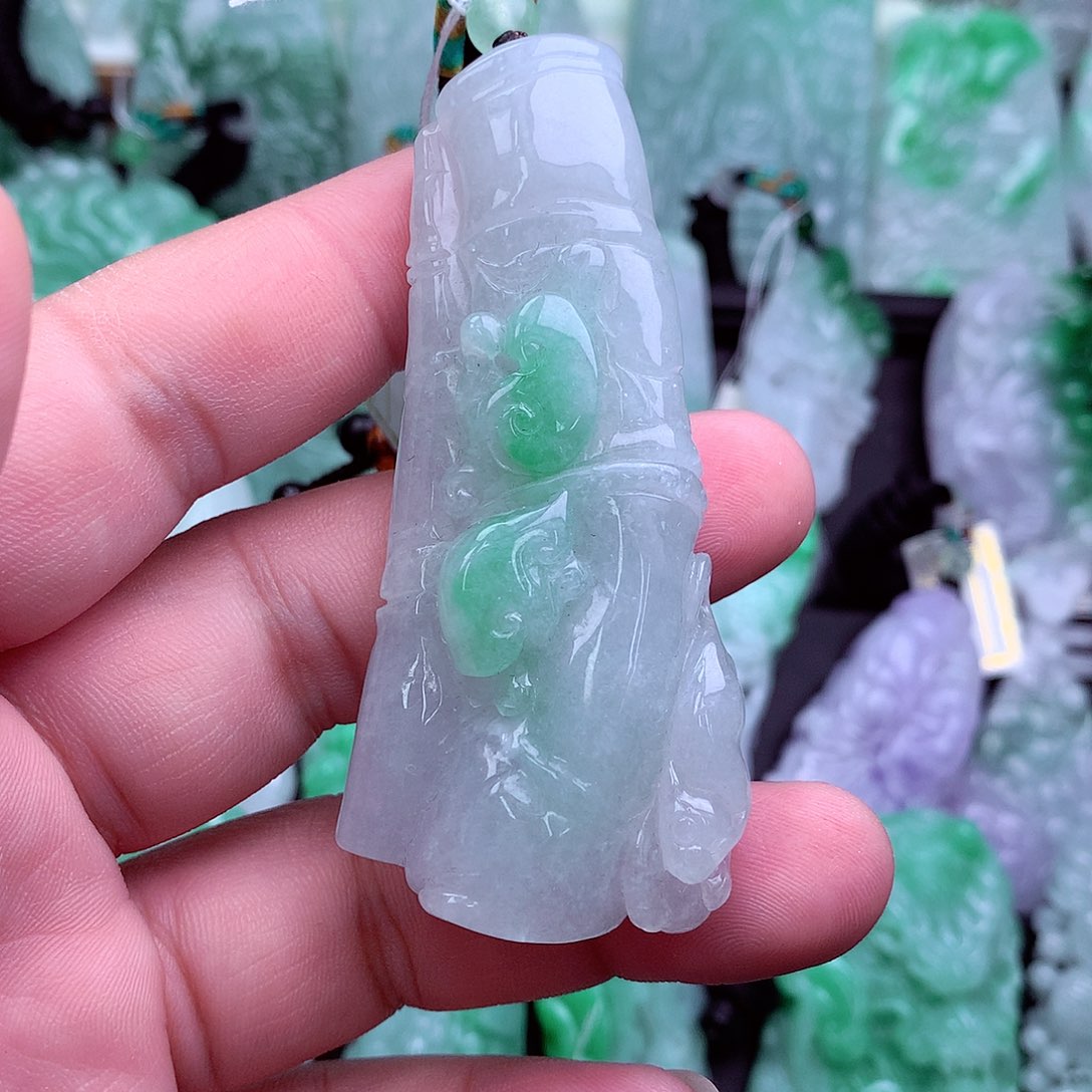 翡翠吊坠(不含链)未镶嵌