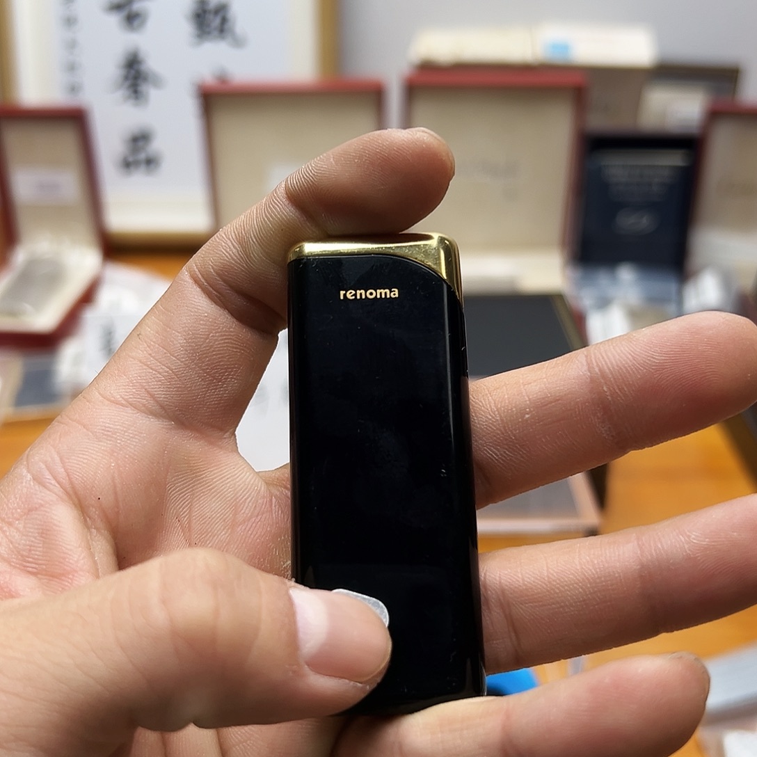雷诺马黑漆金防风机