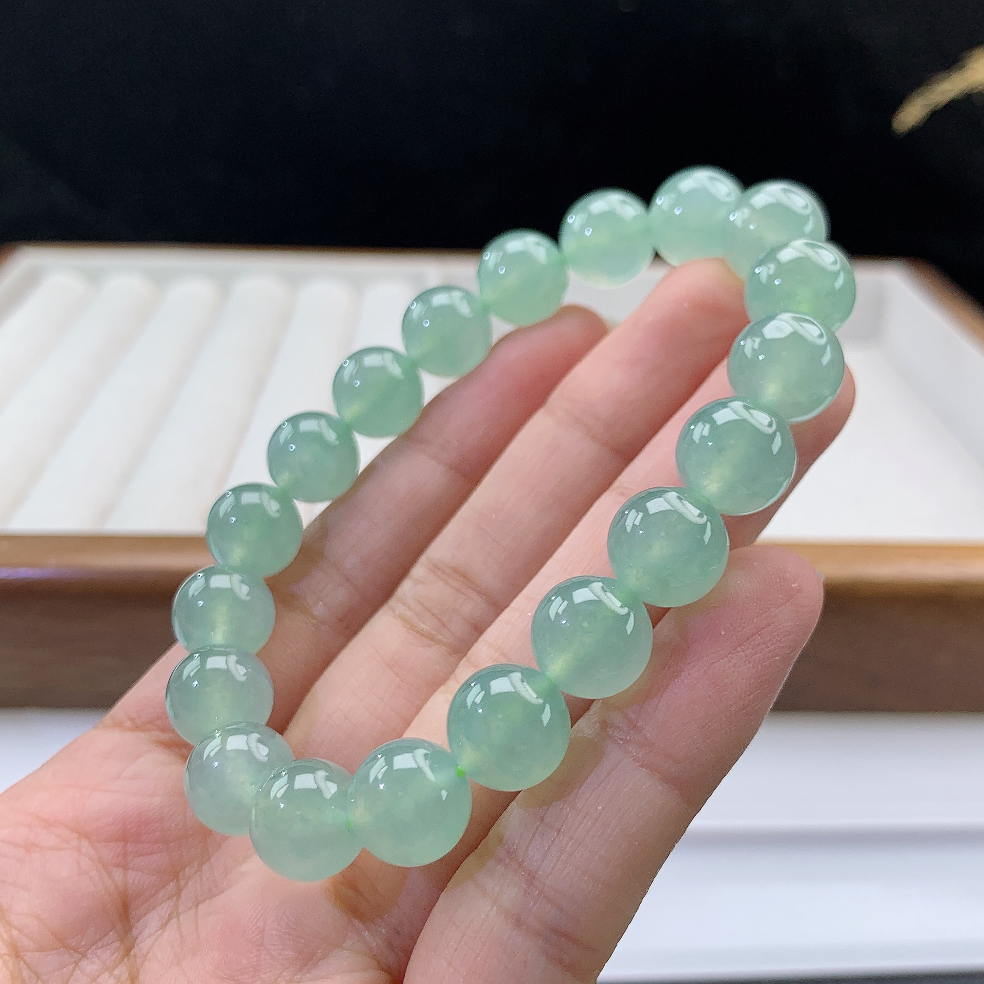 12.17-21-缅甸天然翡翠A货 女款冰葡萄手串尺寸:10mm 19颗粒