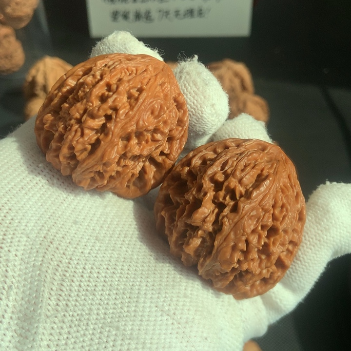 文玩核桃吊坠文玩核桃天残脚凹底38尺