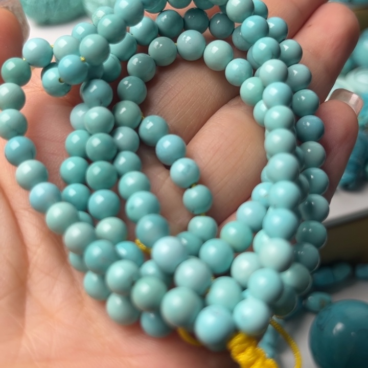 鑫***哥绿松石未镶嵌三通配饰原矿绿松石原矿绿松石圆珠项链