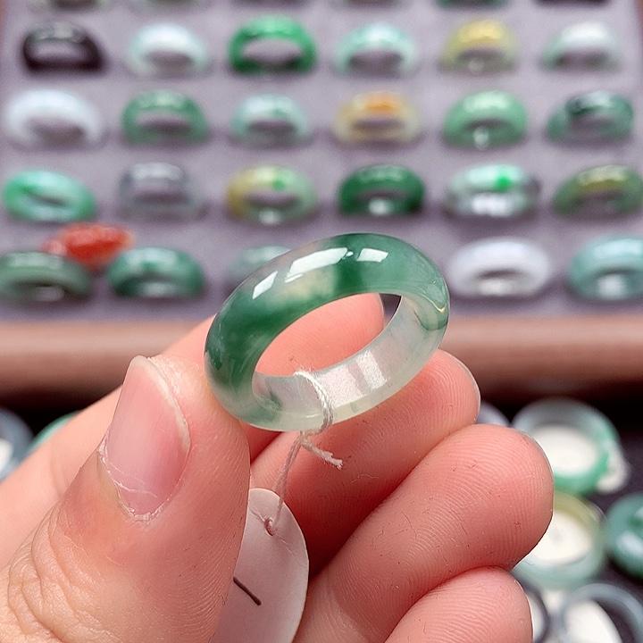 翡翠未镶嵌戒指14号