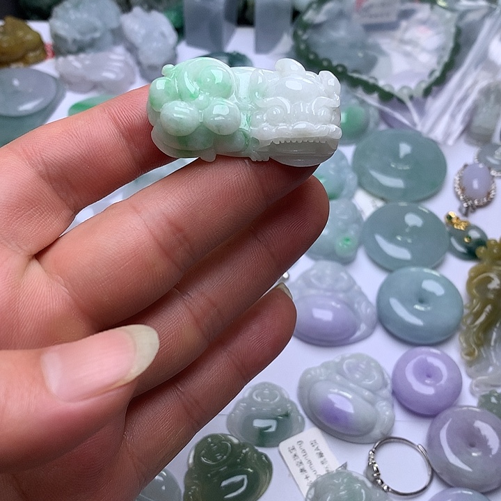 翡翠未镶嵌项圈天然翡翠