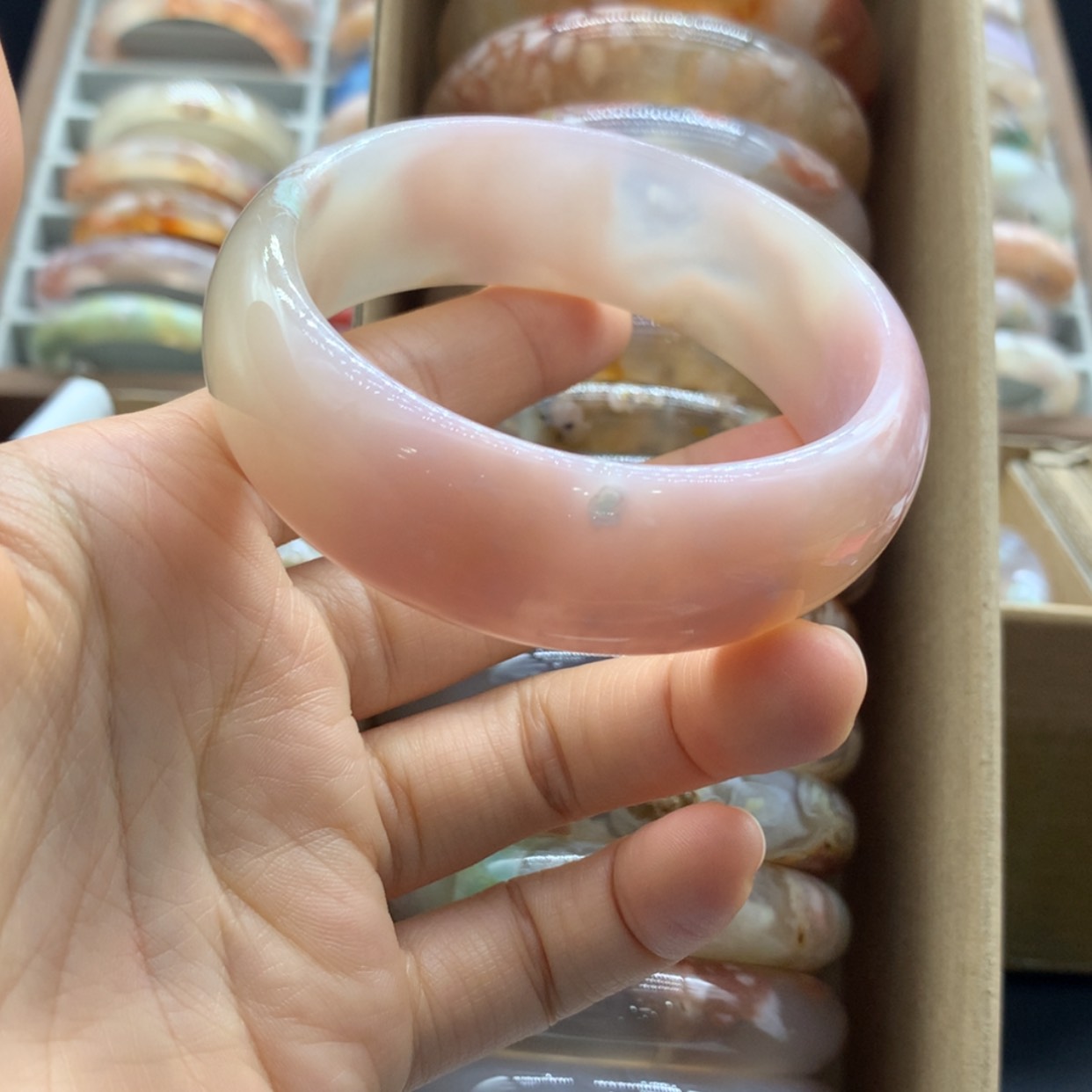 【闪购商品】玛瑙/玉髓戒指未镶嵌京*?