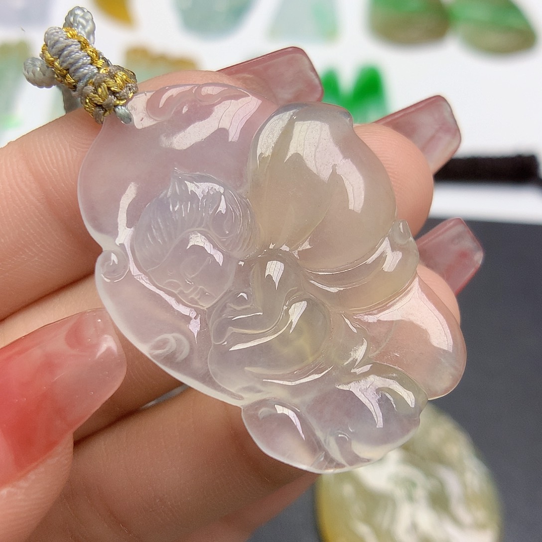 翡翠颈饰未镶嵌花仙子