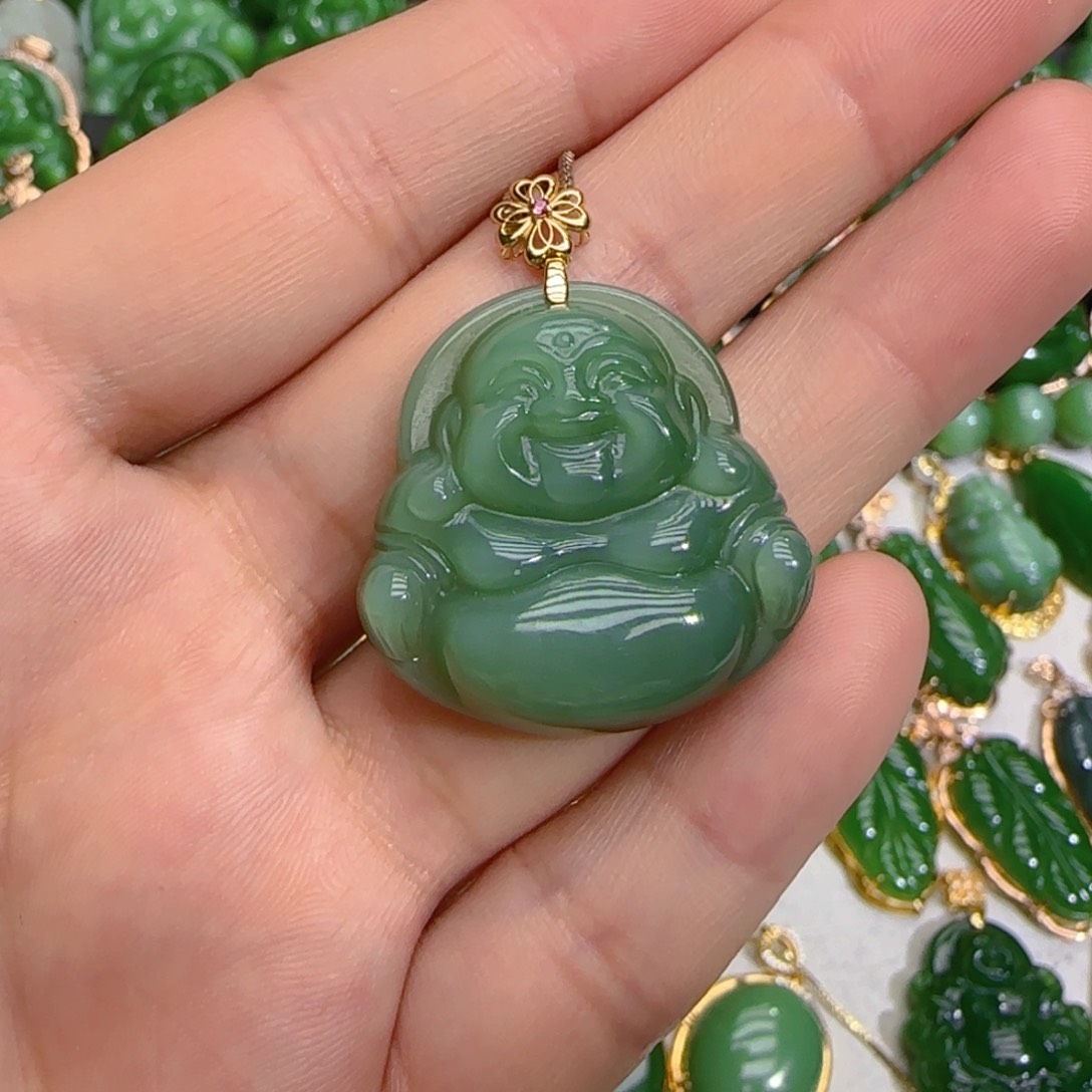 和田玉（碧玉）18K金镶嵌颈饰