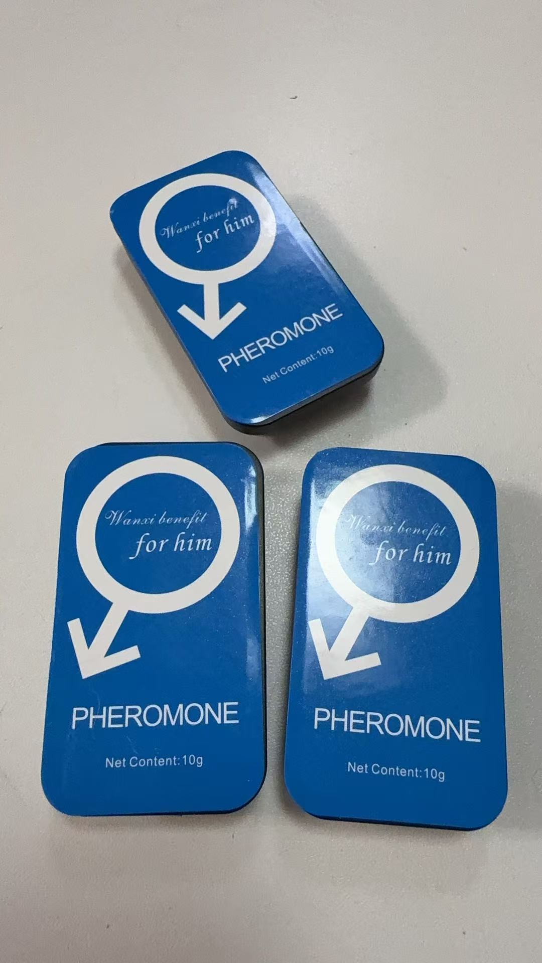 拍一发三 固体香膏