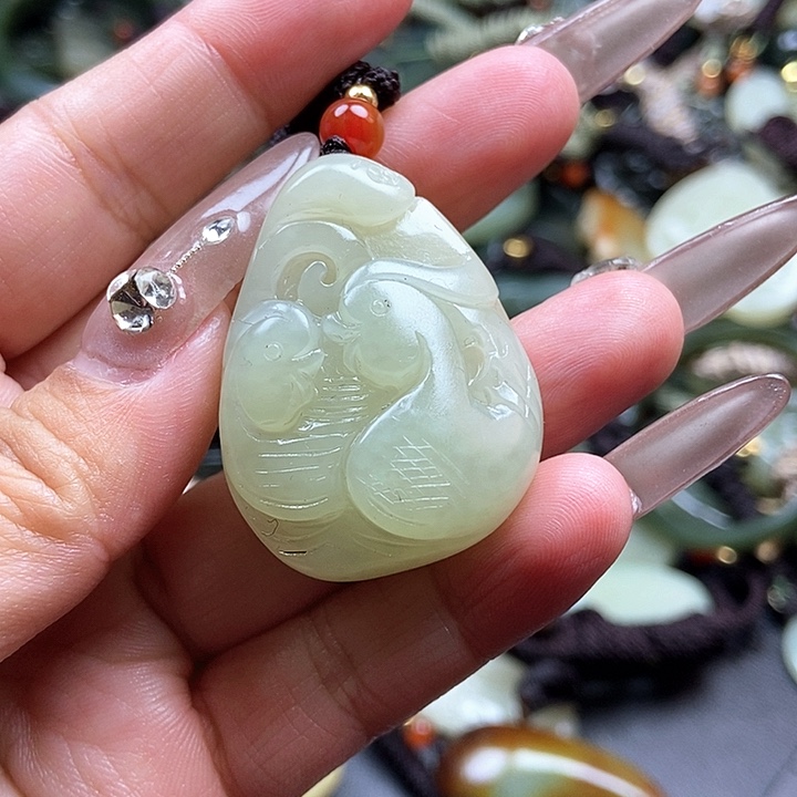 和田玉颈饰未镶嵌