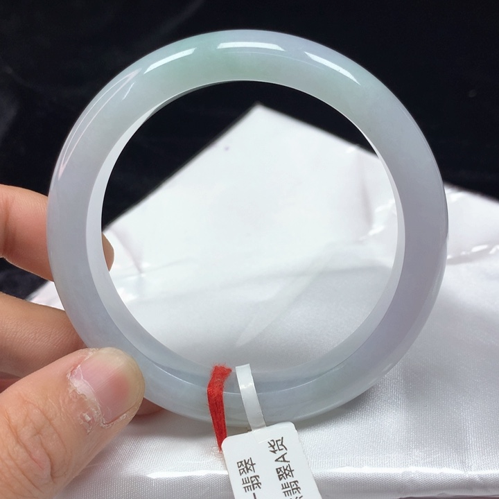 翡翠手镯（圆镯）未镶嵌60.3