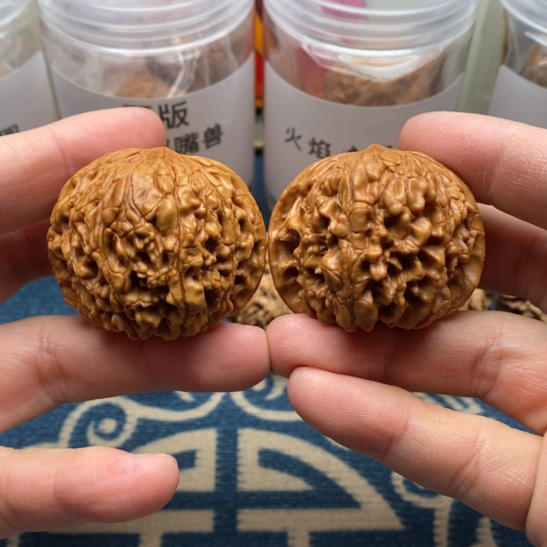 核桃把件4.4cm和尚头的