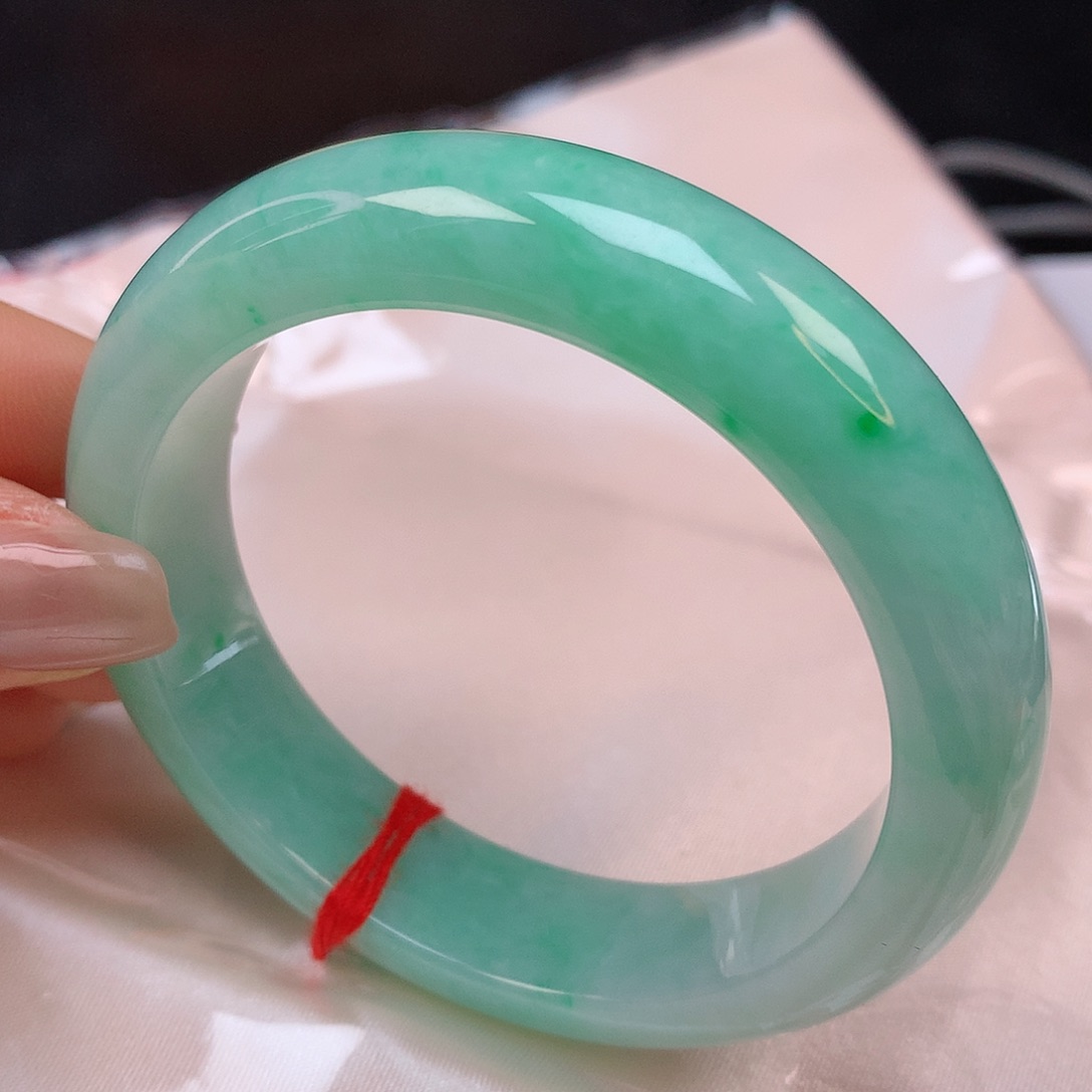 【闪购商品】翡翠手镯未镶嵌53+翡翠手镯