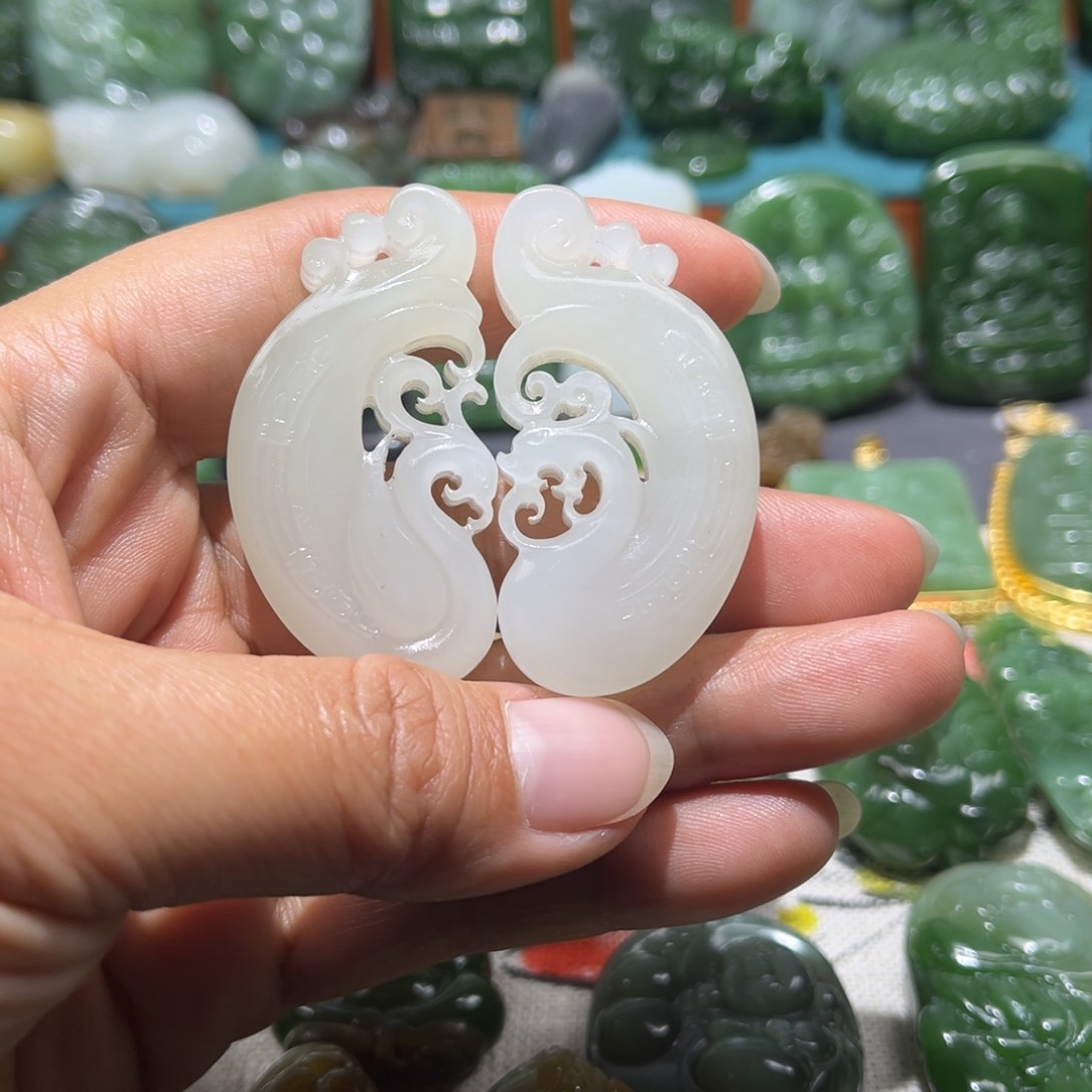 和田玉颈饰未镶嵌