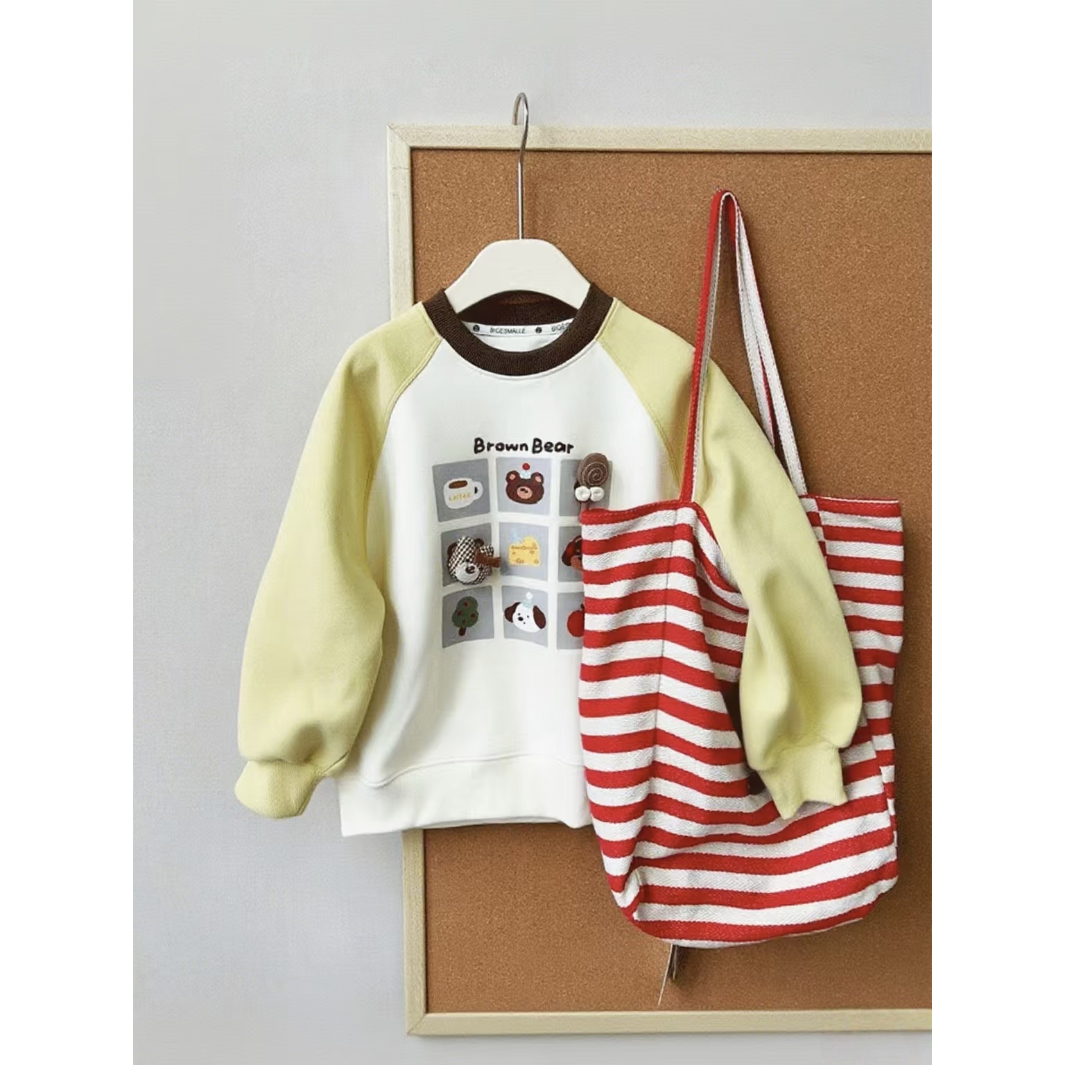 【清货】2025秋新款立体糖果小熊插肩女童圆领卫衣 D668 668 P