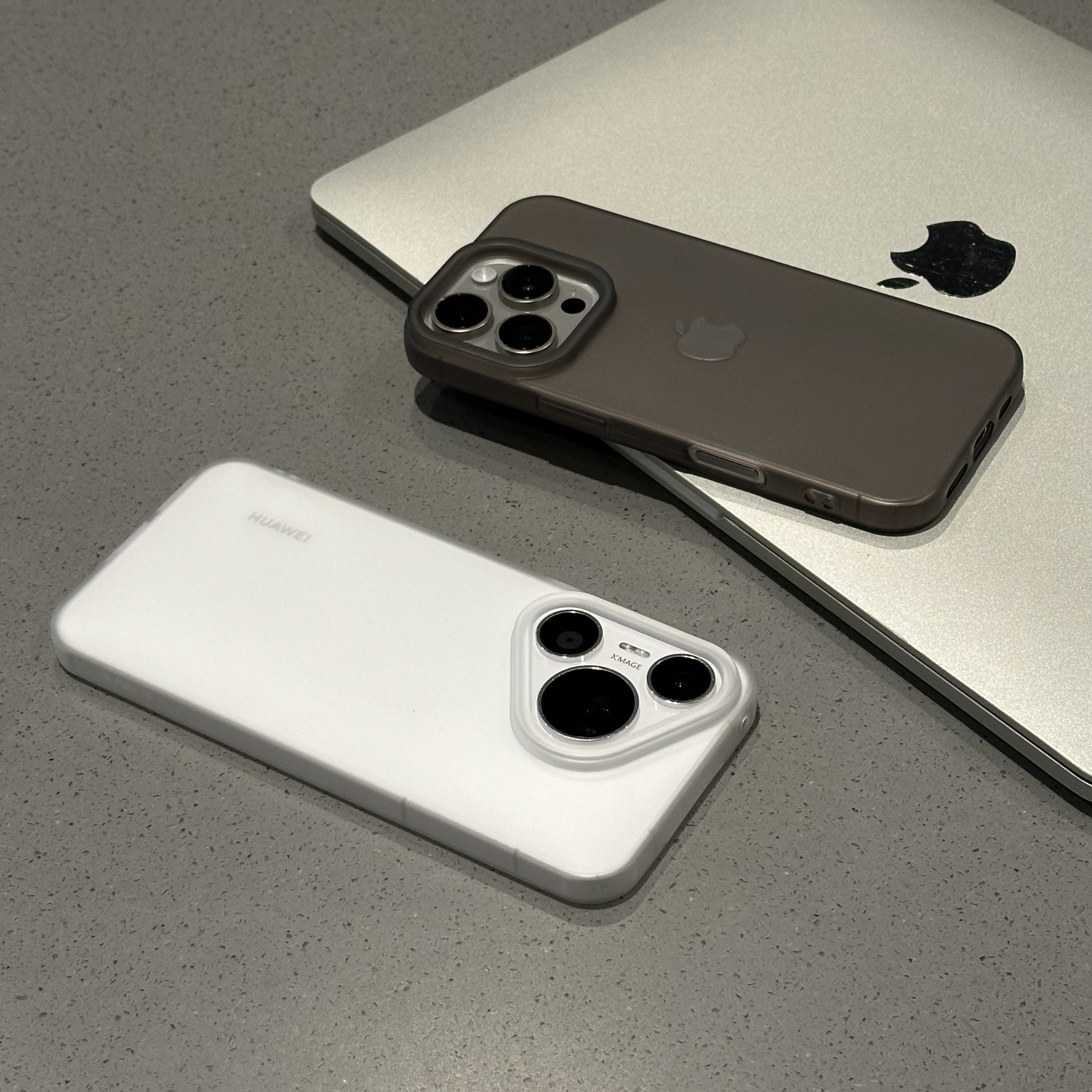 欧克里里磨砂大孔适用苹果16/17手机壳iPhone15小米14vivoppo华为