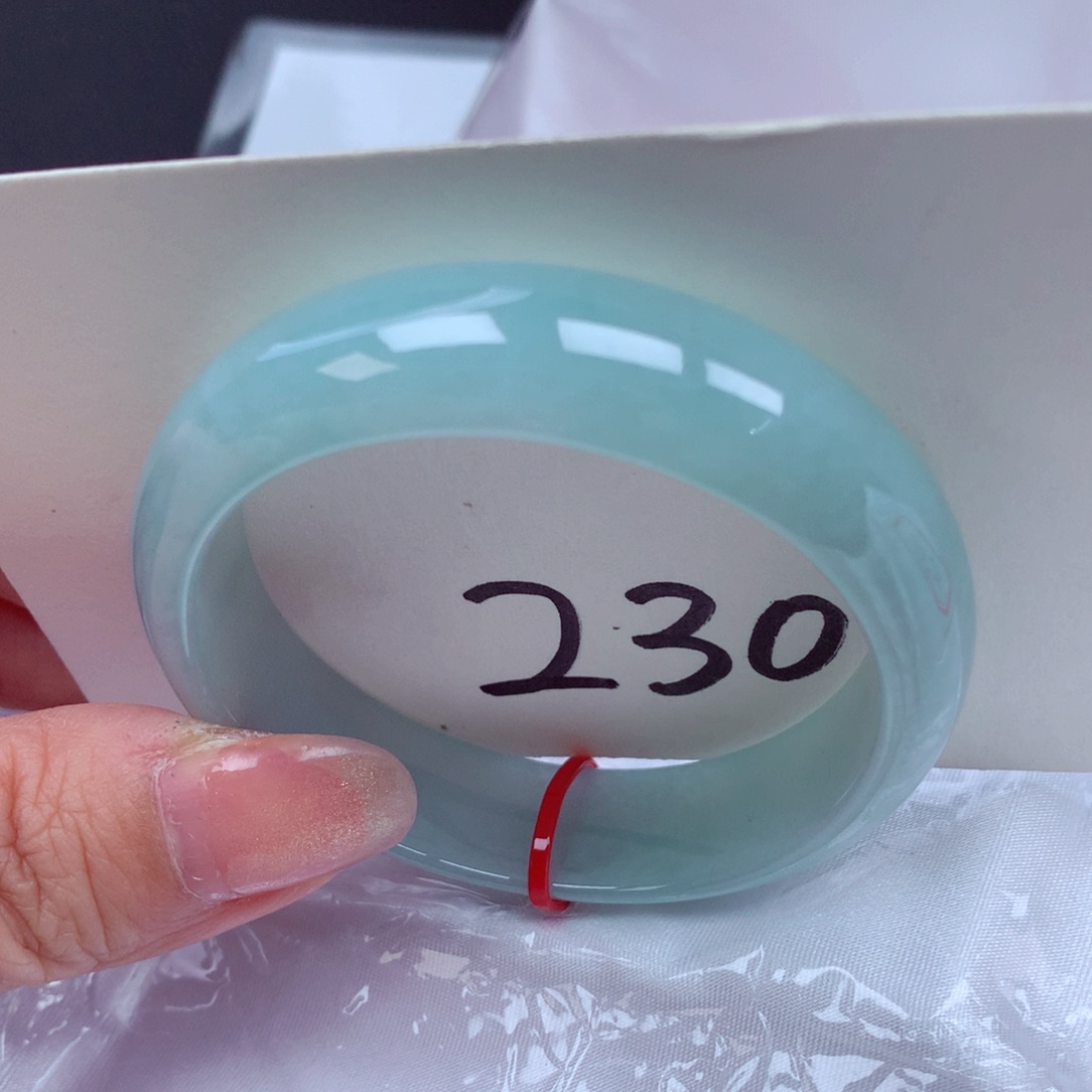 翡翠手镯（贵妃镯）未镶嵌翡翠