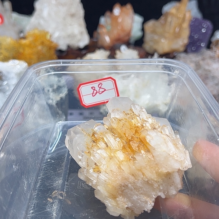 黑***柜未镶嵌水晶珠宝半成品