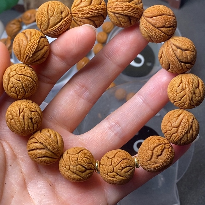 文玩核桃吊坠秦岭龙纹桃核野生18