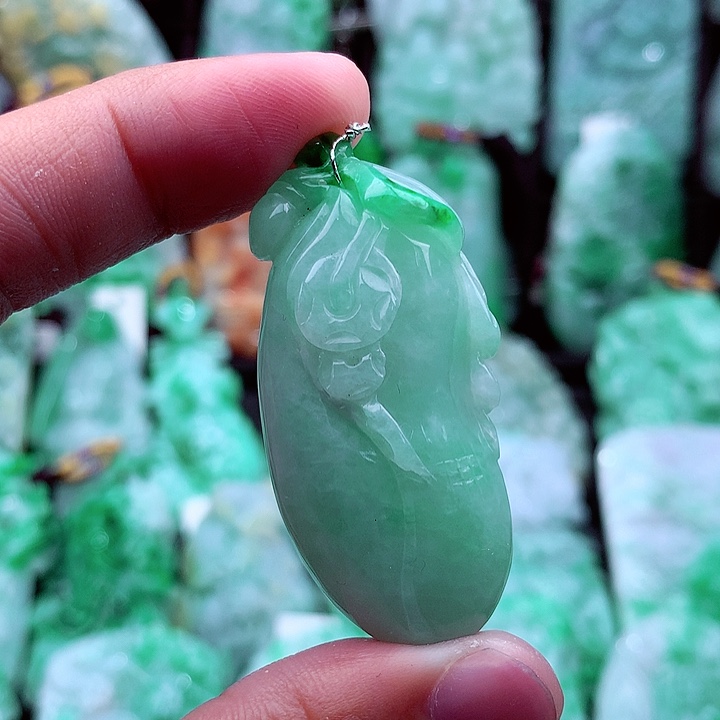 翡翠吊坠(不含链)未镶嵌