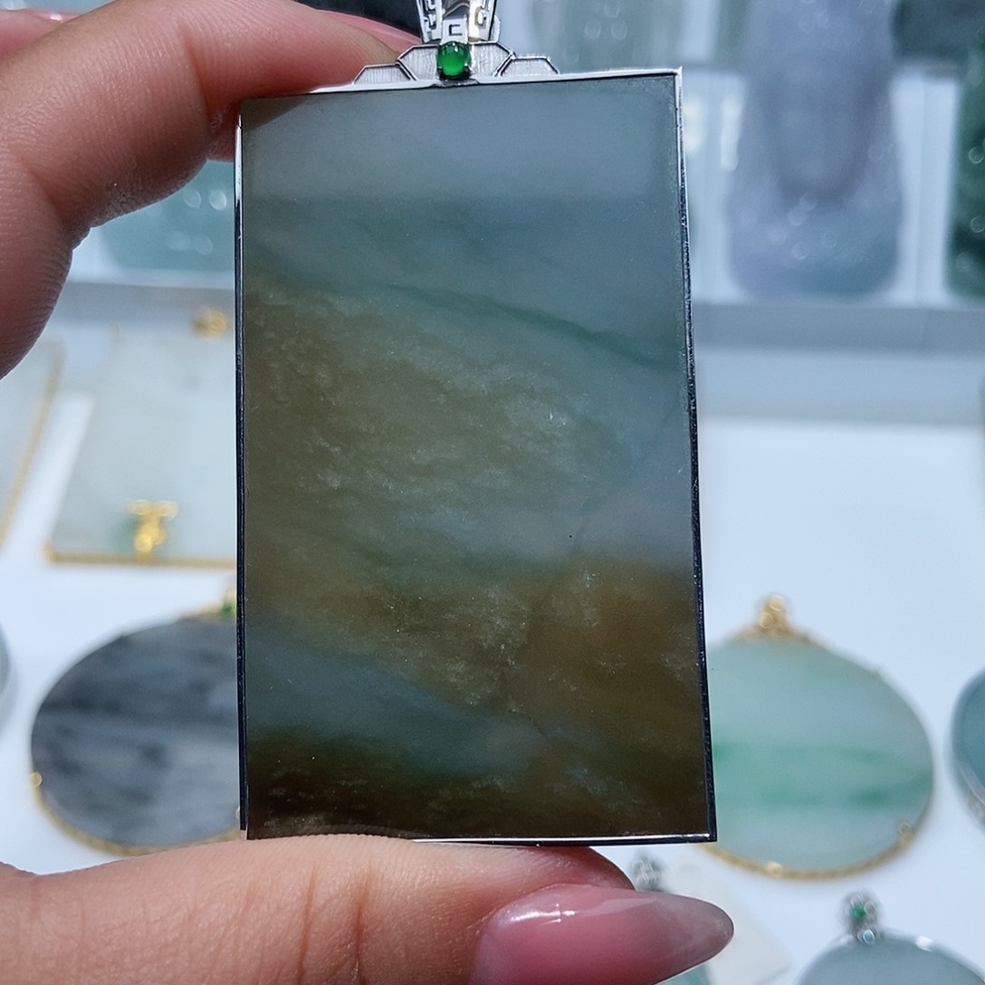 翡翠吊坠(不含链)18K金镶嵌金*