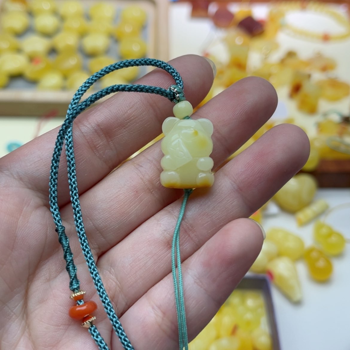 【闪购商品】蜜蜡裸石未镶嵌配饰