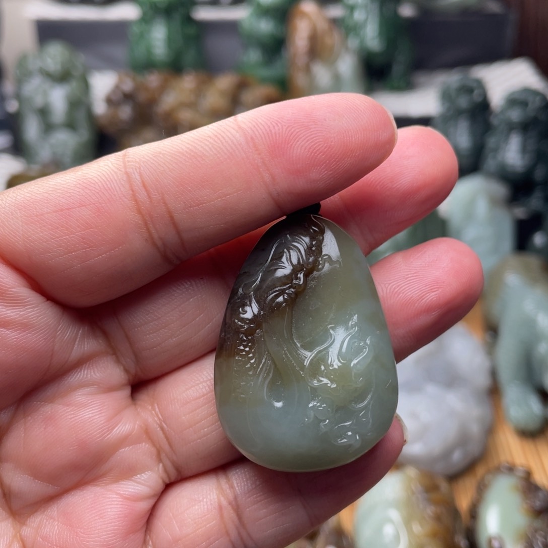 未镶嵌和田玉挂件壹***话