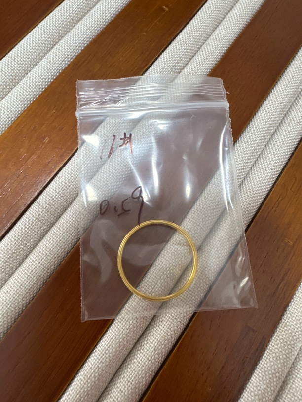 0.59 足金999 碎冰冰戒指 16圈口