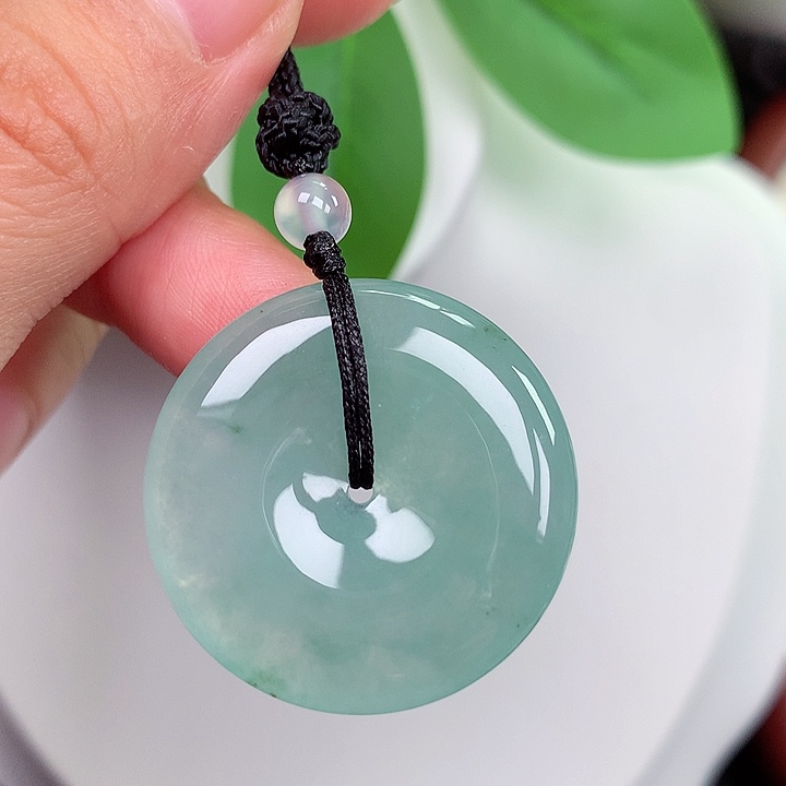 颈饰未镶嵌翡翠平安扣 28.7x5.2mm