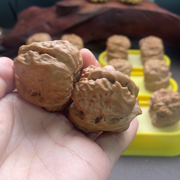 境***古文玩核桃把件蛤蟆头