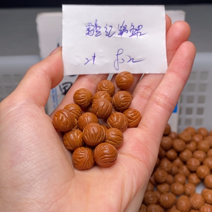 我***我桃核手串11mm左右野生红锦鲤21颗（打孔）