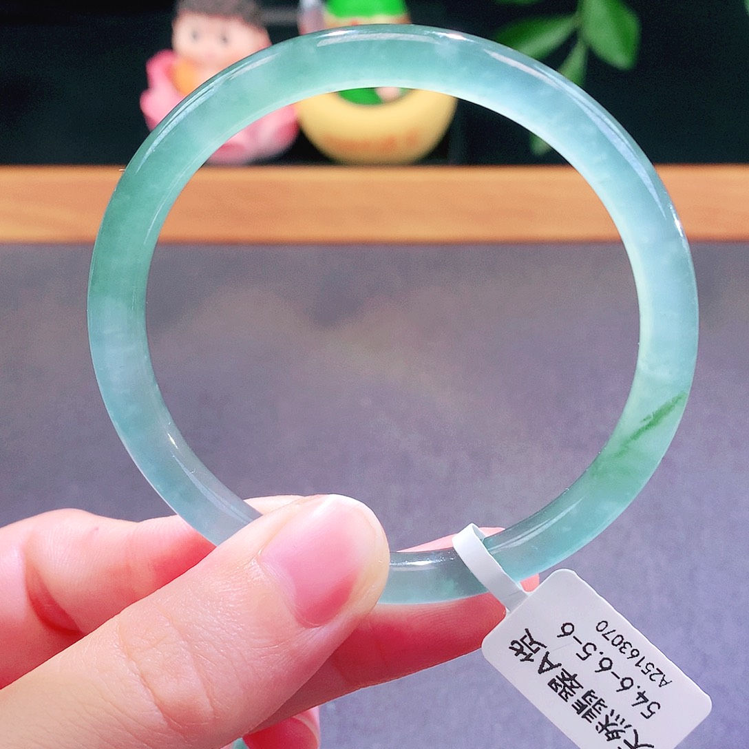 翡翠未镶嵌手镯天然翡翠