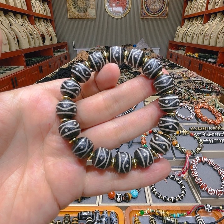 未镶嵌玛瑙/玉髓珠宝奇石