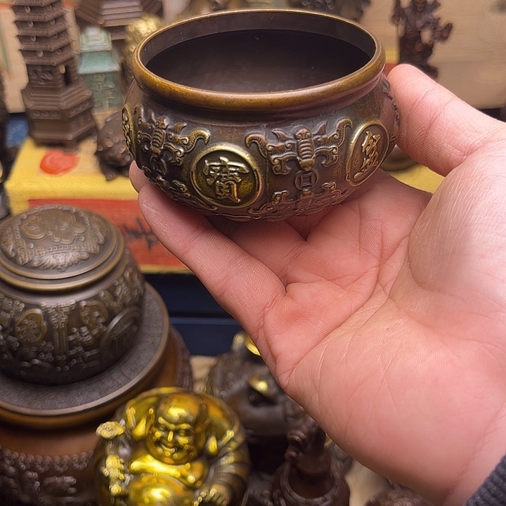 精美铜器点击下单