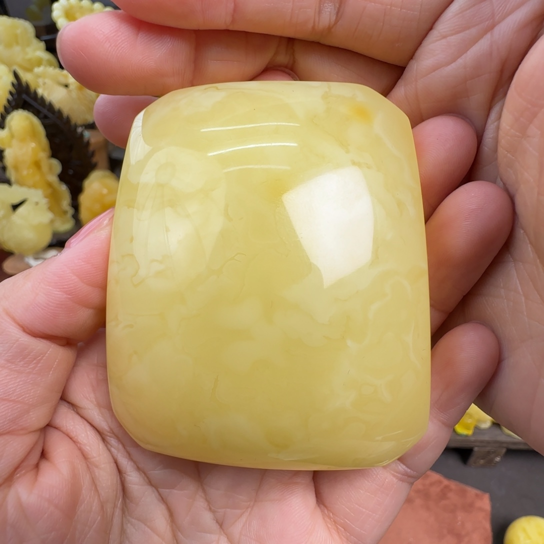 燕***窝蜜蜡未镶嵌珠宝奇石微瑕