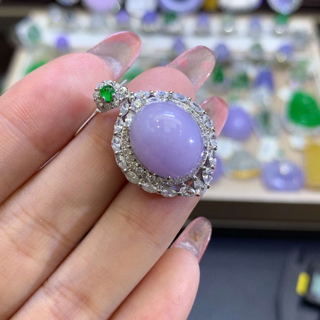 翡翠颈饰银S925镶嵌翡翠