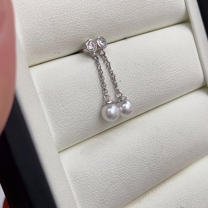 银S925镶嵌耳饰淡水珍珠