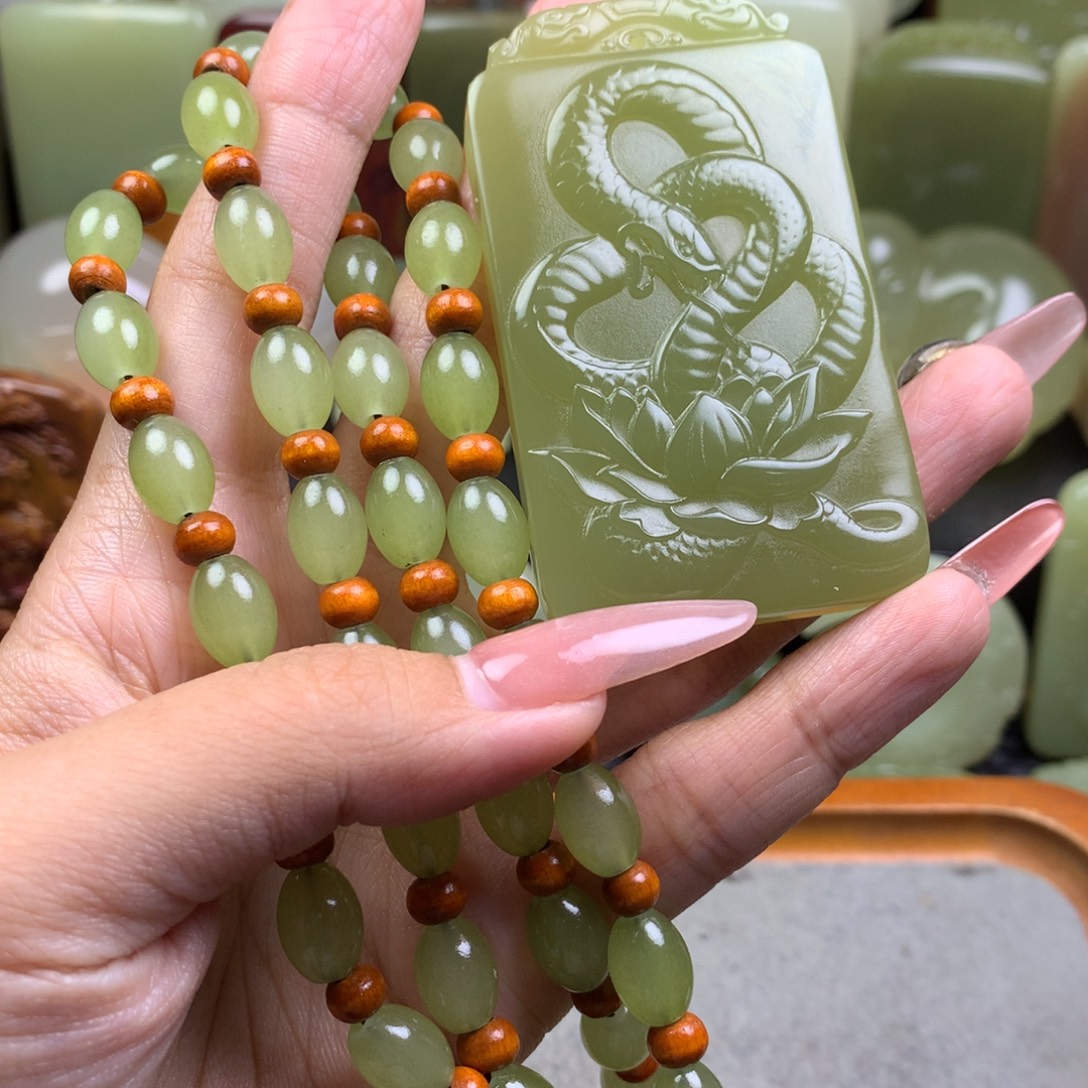 新疆昆仑山料牌子