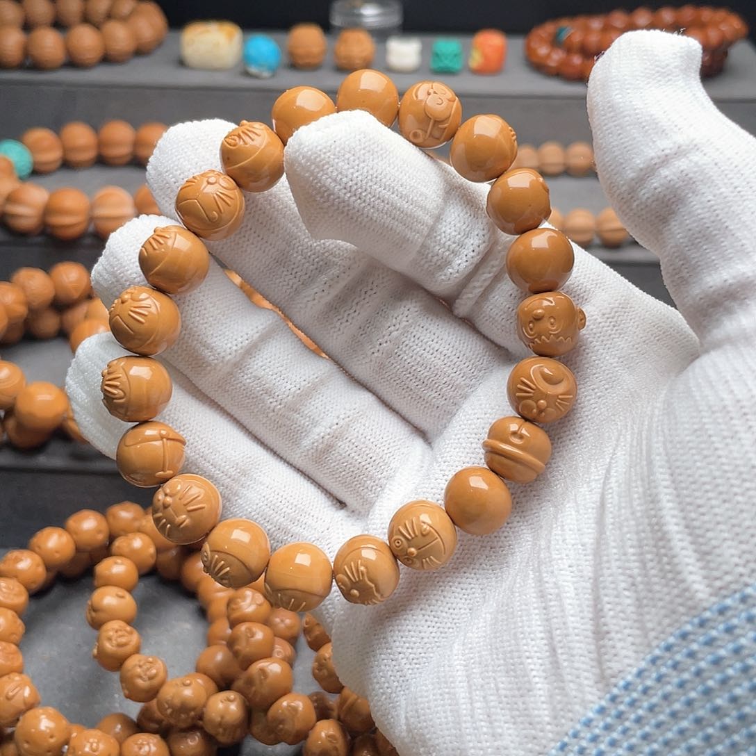 猴头核桃吊坠雪*?瑕疵机器猫