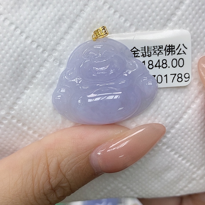 颈饰18K金镶嵌翡翠