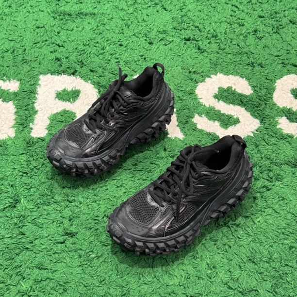99新 Balenciaga/巴黎世家 轮胎鞋 黑色 38码