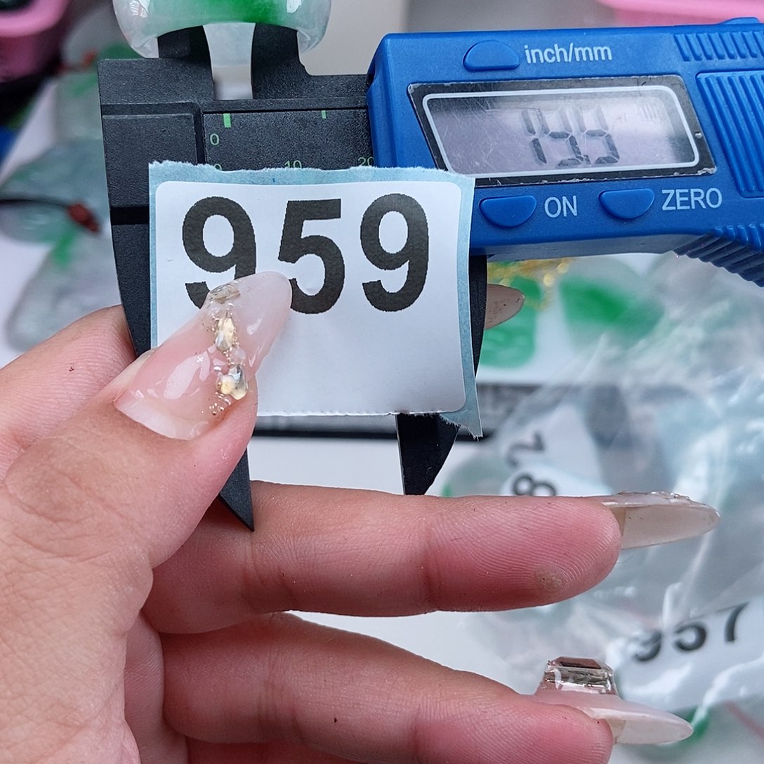 翡翠手链未镶嵌戒指