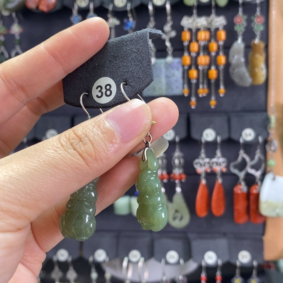 和田玉耳饰银S925镶嵌蒹**苍X49