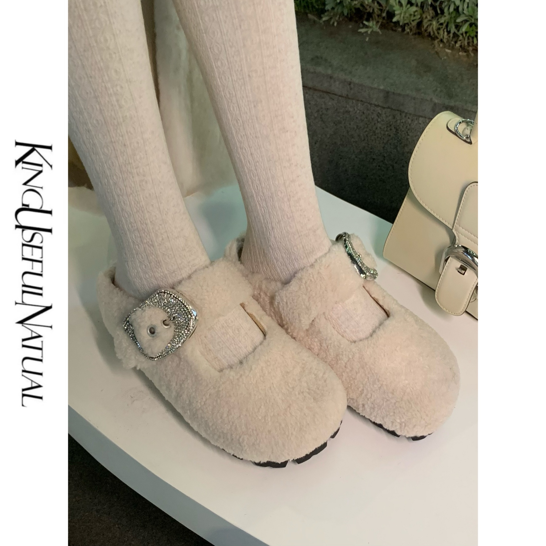  KUN【时髦AC】保暖轻巧 包头毛毛拖鞋女冬季新款百搭奶油白羊毛拖